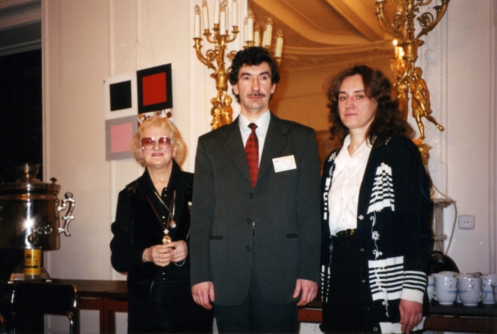 lediesclub009.jpg lediesclub009.jpg