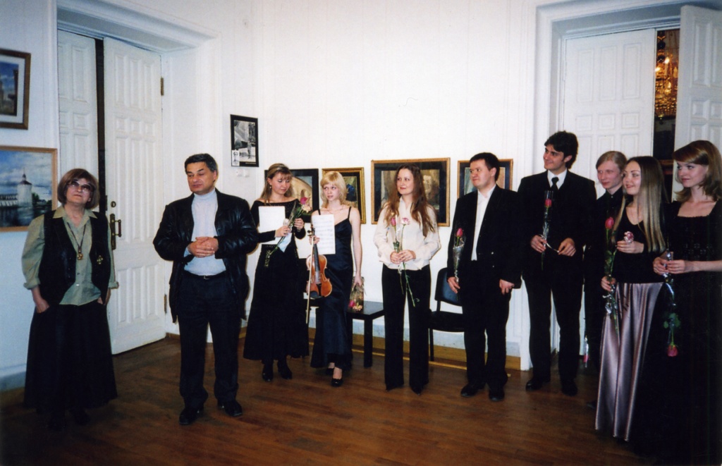 lediesclub011.jpg lediesclub011.jpg