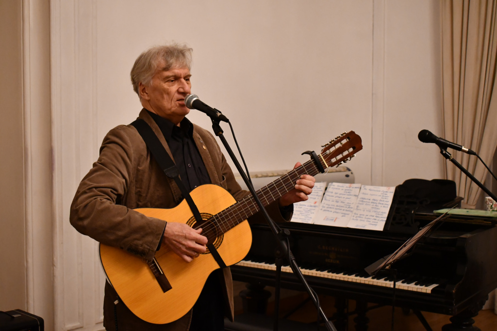 DSC_7188.JPG DSC_7188.JPG